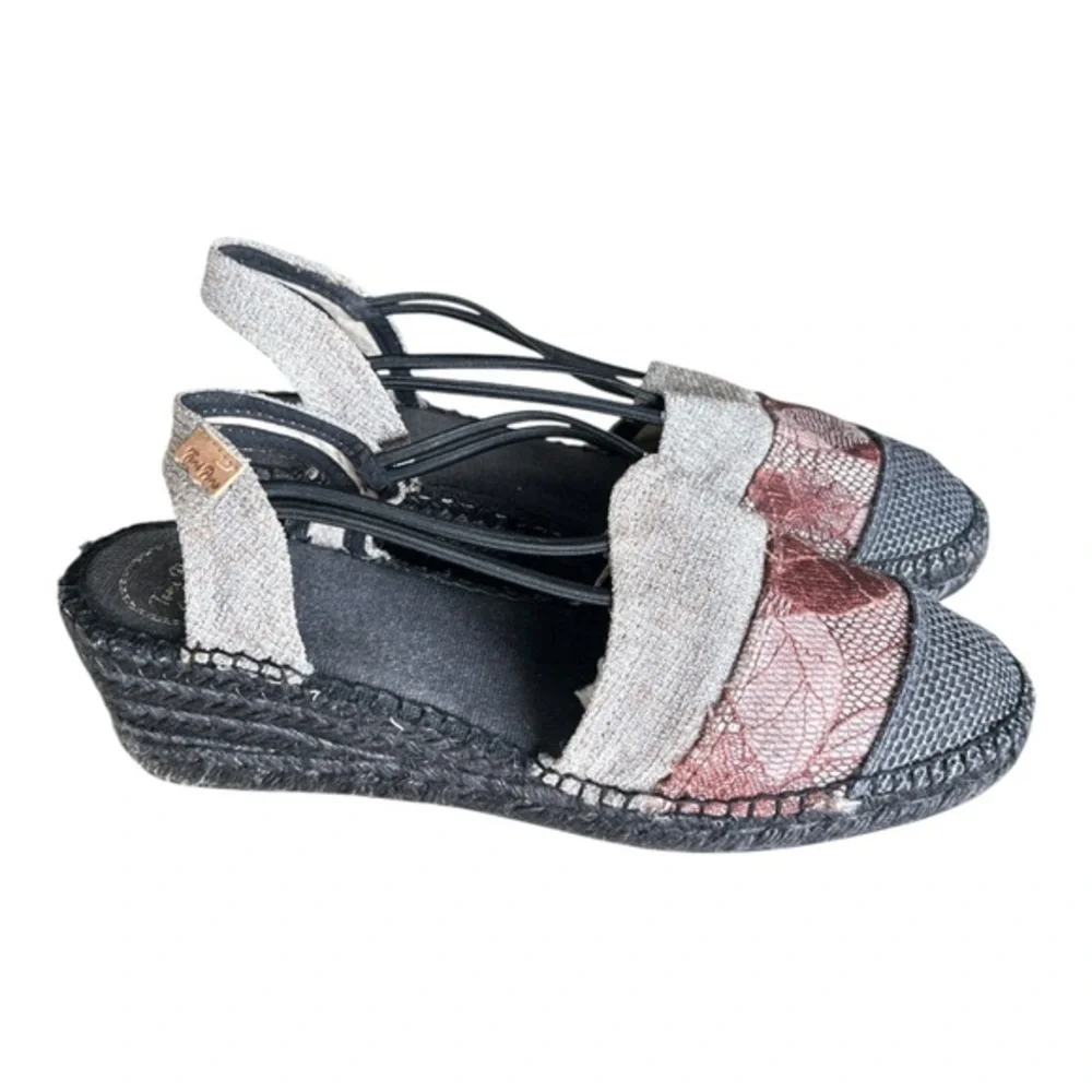 Toni Pons Elegant Women's Espadrilles - Black and Pink Size 11